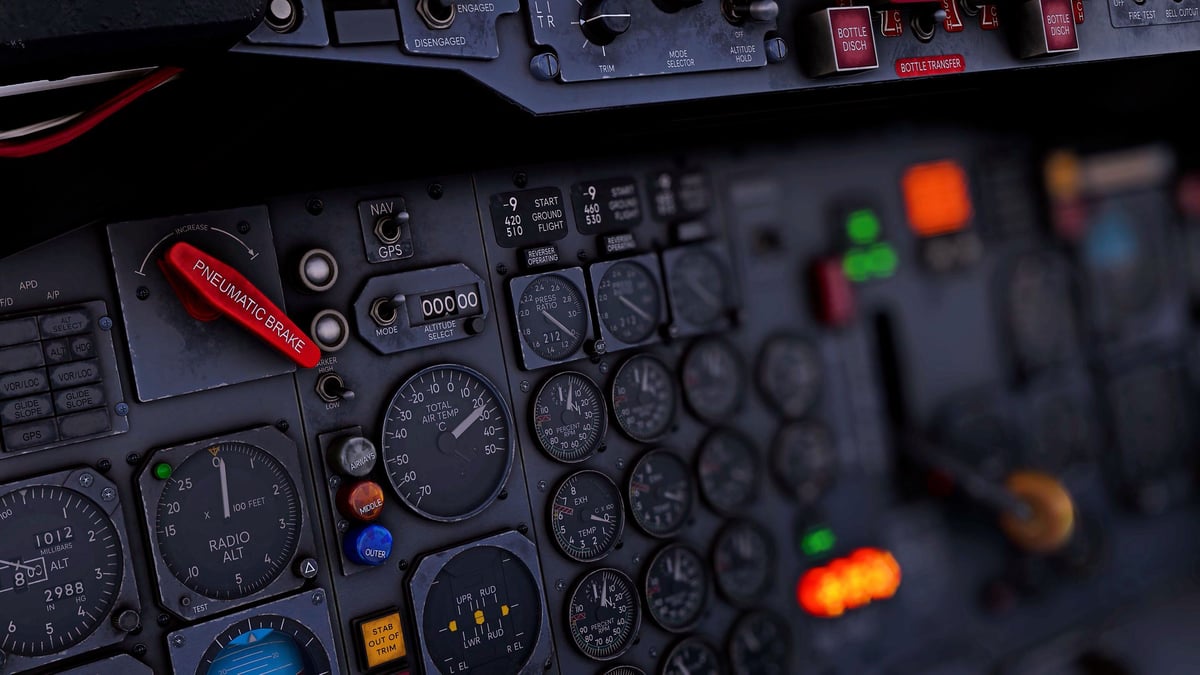 FSS-B727F-Official-Web-06
